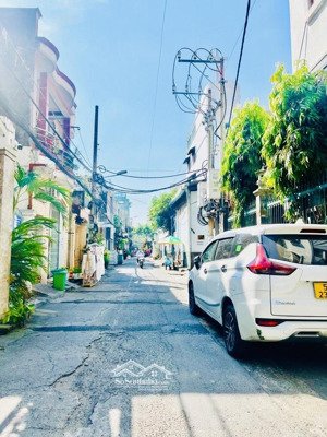 nhà mặt tiền tân phú, gần chợ tân hương, 318m2, 11x43m, 4t, kế khu bàu cát tân bình hơn 90 triệu/m2