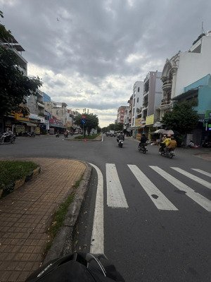 q. tân phú mặt tiền kd, lê thúc hoạch, view công viên, 4x23m vuông a4, c4 tiện xây mới 8 tầng