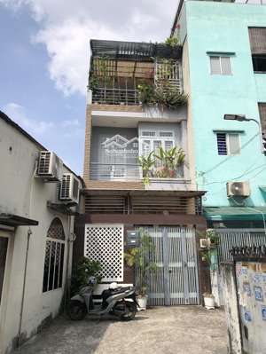 55m2 ,hxh ,3 tầng đường 17 linh chiểu thủ đức chỉ 5,3 tỷ. ngay cổng ký túc đh ngân hàng, cđ nghề