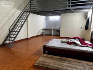 Chính chủ cho thuê nhà cấp 4, vệ sinh khép kín,an ninh tốt, giá rẻ ngõ 3 đường Thạch Bàn