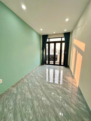 nhà mới 5 tầng mặt tiền kinh doanh dã tượng p.chánh hưng. giá: 10.8 tỷ