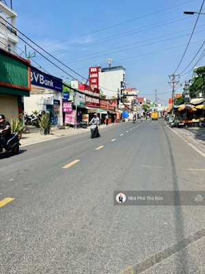 nhà 3 tầng căn gốc 2 mt - sân đỗ ôtô - đỗ xuân hợp - xa lộ hà nội - ga metro