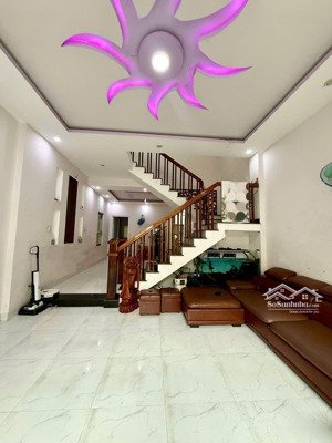 bán nhà đẹp 2 mê mặt phố mân quang 6