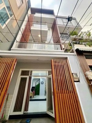 sốc giá nhà q9 chỉ 4 tỷ2 54m2 có shr hẻm oto 5m rộng rãi dân cư an ninh yên tĩnh lh gấp