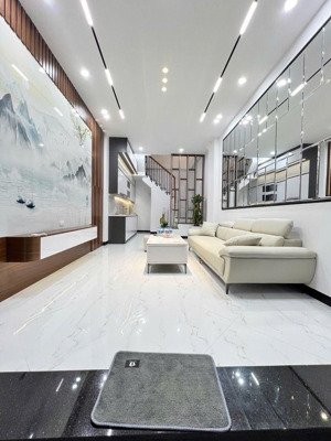 phân lô- vũ tông phan-ba gác tránh -5 tầng 8x tỷ