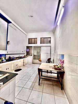 hoàng văn thụ p.4 tân bình khu vip ngay bv thống nhất, 5 tầng, dt 4 x 18, oto tránh, giá 15.95t