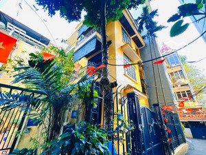 biệt thự sân vườn quảng an tây hồ an ninh tốt, 125m2 mt: 9m hưởng thụ không gian tốt, giá: 47.6 tỷ