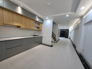 bán nhà quan nhân - thanh xuân 70m² x 7 tầng, lô góc 2 mặt thoáng, giá 11,7 tỷ