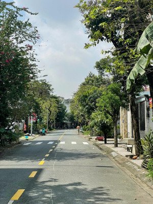 bán lô đất mặt tiền nj4, bến cát, bình dương, dt 150m2, gần chợ, sổ sẵn, dân cư đông