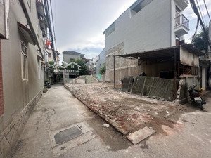 chính chủ cần bán đất tại việt hưng - 3 mặt tiền - ô tô vào đất - cách mặt phố 50m