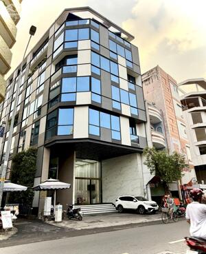 89 tỷ - HĐT: 290tr/th! Bán tòa Building ngay Hoàng Hoa Thám, Bình Thạnh - 10x32m - Hầm 7 Tầng