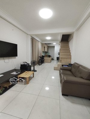 hẻm 3,5m huỳnh văn bánh 10 bước ra hxh tránh - 2 tầng 49m2 4x13 sổ vuông công nhận đủ - 6.35 tỷ