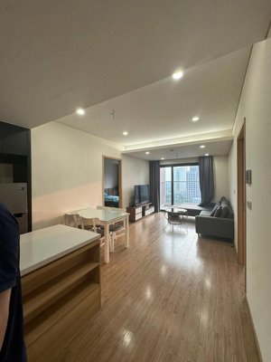 hot. bán căn 2n+1. 86m2, full nội thất tại skypark số 3 tôn thất thuyết. giá 12.x tỷ. 