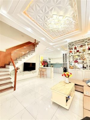 bán nhà phố ngang vip 6mx19m - huỳnh tấn phát- nhà bè 3 tầng btct- gara ô tô full nội thất cao cấp