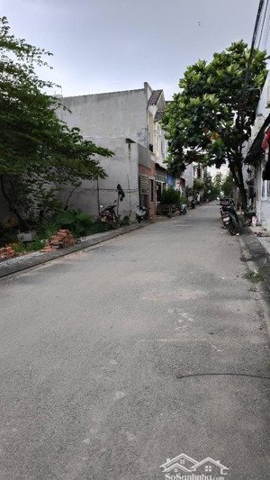 bán đất lô góc 2 mt đường số 6 , hxh, gần nguyễn xiển chỉ 7.x tỷ