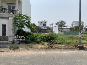 cần bán nền đất biệt thự 12m x 20m đường 12m sổ đỏ chính chủ,hướng đông nam,mát mẻ,đầu tư tốt.