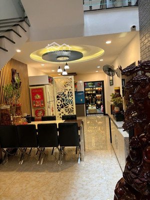 nhà 3 tầng hải châu đà nẵng, 72 m2, ô tô đậu thỏa mái,