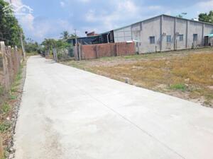 1400m2 có thổ. Đường bê tông thông. Gần trường học. 850tr