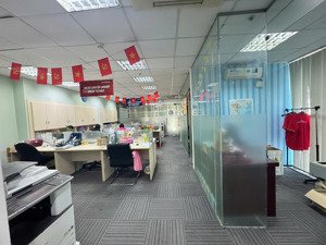 chính chủ cho thuê văn phòng 115m2 đẹp ngay trung tâm quận 1