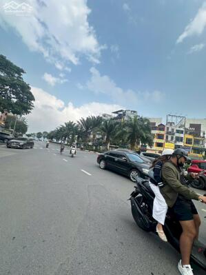 BÁN GẤP NHÀ PHỐ THUỴ KHUÊ TÂY HỒ GIÁP BA ĐÌNH 60M 6 THANG MÁY HƠN 18 TỶ TL MẠNH