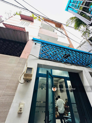 bán nhà đường võ thành trang, hẻm thông đường năm châu _ dt: 4.1 x 17m nở hậu 4,5m _ nhà 2 tầng cũ