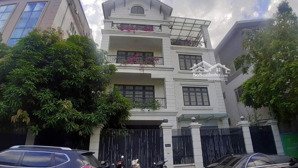 [ chính chủ] cần bán nhanh căn biệt thự, kđt, yên hoà, quận cầu giấy, dt, 260 m, 6 tầng, mt 15 m.