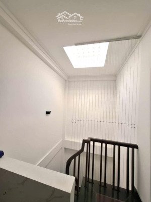 bùi huy bích phân lô ô tô 5 tầng 3 ngủ nhỉnh 10 tỷ. lh 