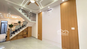 bán nhà mới xây xong, 55m2 ở bình tân 5,9 tỷ