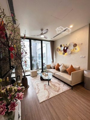 chính chủ gửi cho thuê vinhomes skylake s1 tầng cao 81m2 35tr vào luôn