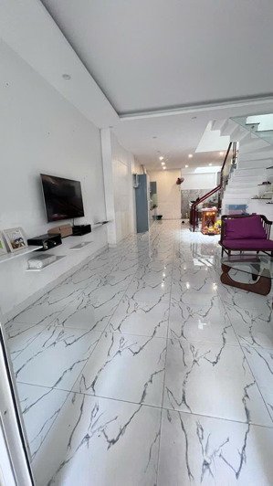 cho thuê nhà mới đẹp lung linh hoàng văn thụ p4 tân bình ngay vòng xoay lăng gia cả