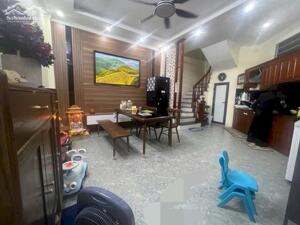 Bán nhà Phương Liệt mặt ngõ thông 45m 5 tầng giá 10.9 tỷ full nội thất về ở ngay gần phố gần hồ Phương Liệt .