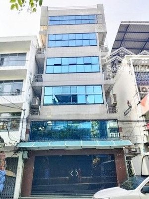 hơn 40tỷ - toà vp ttâm cầu giấy - 160m x 8 tầng 2 thang máy, gara ô tô,dt rộng phù hợp ở làm vp cty