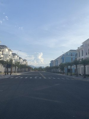 bán biệt thự la celia city, 11,1 tỷ, 140m2, 4pn, 4wc, đông, bảo ninh, đồng hới, quảng bình