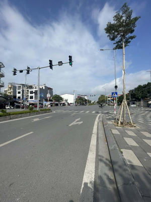 bán nhà mặt đường lê quang đạo( đông khê 2) dt 66m2, giá bán gấp chỉ 10 tỷ