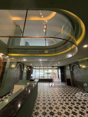 cho thuê nhà 5 tầng cực mới đẹp kinh doanh khu bàn cờ trung tâm nha trang, ngang 7m diện tích 108m2