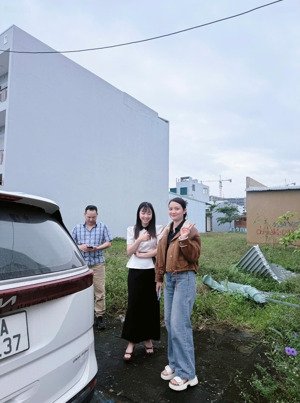 kẹt tiền chủ bán nhanh nền đất kđt b1 an phú thịnh gần đh fpt gía 28 tr/m2