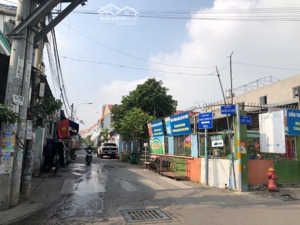 nhà 2 tầng dt 126m2 ngang 6m giá 4.5 tỷ sát vinhomes grand park q9, nguyễn xiển