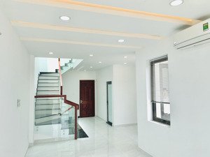 cho thuê nhà kdc đồng bộ gần đỗ xuân hợp, globalcity 5x18m 3l4pn. lh 901193009