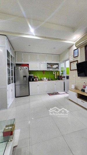 bán cc 82m2 tại phố trung hòa, 7,25 tỷ, 3pn, 2wc, đầy đủ tiện ích