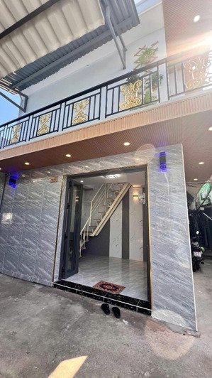 còn duy nhất 1 căn nhà xã bình hưng, bình chánh, dt 24m2 1tỷ3,ccvb,hẻm 4m,ko qui hoạch, tranh chấp