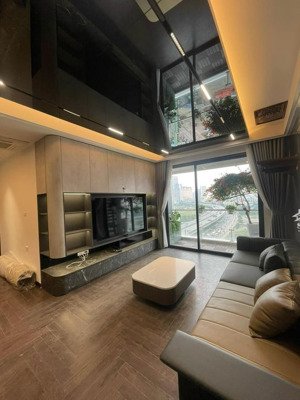 tôi bán căn hộ 96m( 3pn, 2wc) tại golden park tower, cầu giấy, hà nội. giá: 9.xxx tỷ