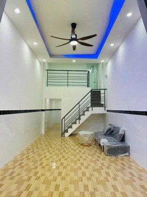 nhà đẹp 2/ ngắn đường liên ấp 234, xã vĩnh lộc a. 3,5x13,5m 1 pt 2wc 2pn hẻm 4m lh 