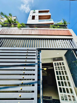 bán gấp nhà hẻm hồ văn huê p.9, phú nhuận. giá: 3,27 tỷ. dt: 62m2. 4 tầng. 4pn 4wc. sổ hồng riêng.