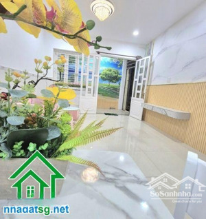 chỉ 4,35 tỷ hẻm 5m, chỉ vài căn ra hẻm xe tải lũy bán bích gần đầm sen 2 tầng btct nhà mới ở ngay