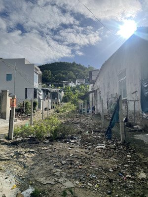 bán lô đất 136m2 full thổ cư phước đồng gần trường chính trị, sun group chỉ 13,6tr/m tổng 1,85 tỷ