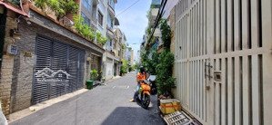 cho thuê nhà nguyên căn nội bộ đường nguyễn gia trí, phường 25. quận bình thạnh, 15tr/tháng