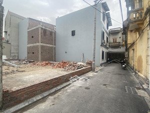 chân cầu thượng cát mai châu đại mạch - s139m2 mt 7m - tương lai 2phut sang phố giá 11tỷ