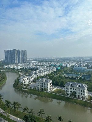 căn hộ studio dòng lớn 35m2 view biệt thự