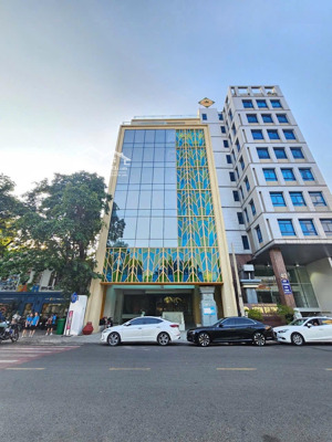 bán tòa nhà mặt tiền hoàng việt - hợp đồng thuê 380tr - 2hầm - 10 lầu - giá chỉ 80 tỷ - 2 thang máy