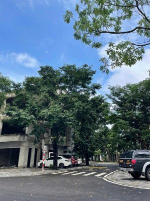 bán gấp khối đế haven park ecopark giá 8,1 tỷ, dt 70m2